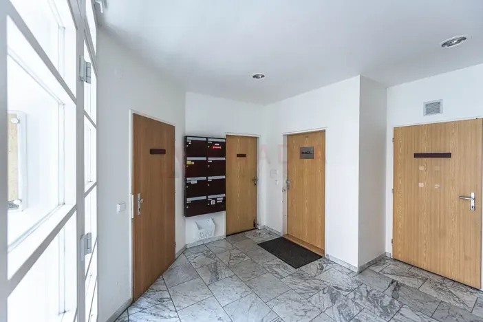 Pronájem kanceláře, Praha - Veleslavín, Pláničkova, 72 m2