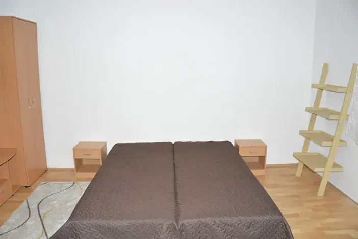 Pronájem bytu 2+kk, Praha - Břevnov, U Hvězdy, 45 m2