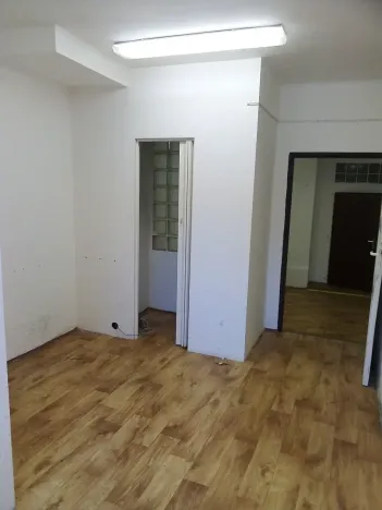 Pronájem kanceláře, Praha - Libeň, Sokolovská, 32 m2