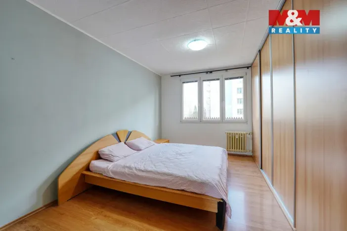 Pronájem bytu 3+1, Plzeň - Skvrňany, Macháčkova, 70 m2