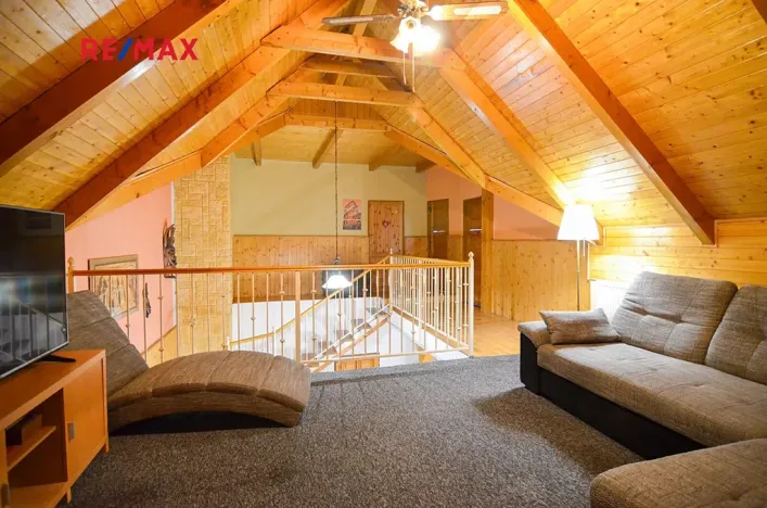 Prodej rodinného domu, Velké Bílovice, Svárov, 213 m2