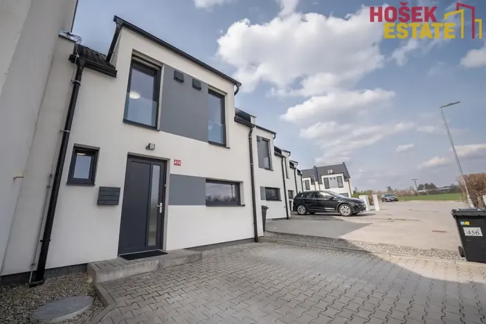 Prodej rodinného domu, Holubice, 93 m2