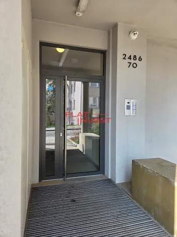 Pronájem bytu 2+kk, Praha - Břevnov, Ve Střešovičkách, 57 m2