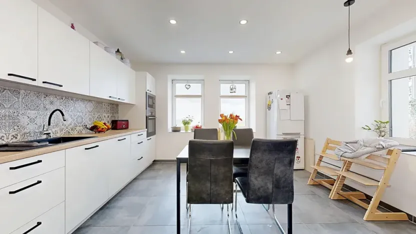 Prodej rodinného domu, Hradešín, 207 m2