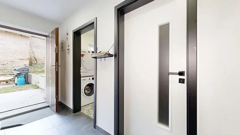 Prodej rodinného domu, Hradešín, 207 m2