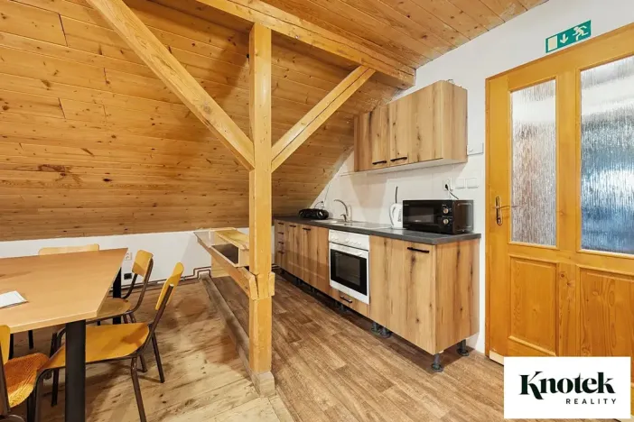 Prodej výrobních prostor, Račice-Pístovice, 479 m2