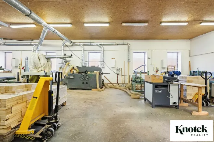 Prodej kanceláře, Račice-Pístovice, 479 m2