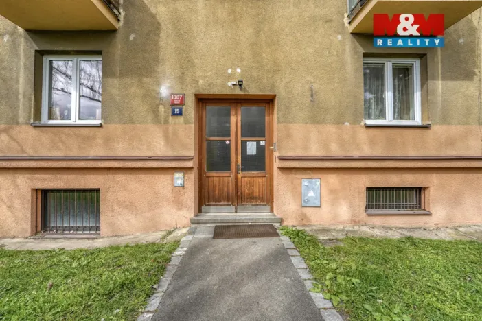 Prodej bytu 3+1, Praha - Kobylisy, Střelničná, 75 m2