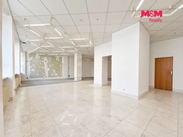 Pronájem obchodního prostoru, Ústí nad Orlicí, T. G. Masaryka, 170 m2