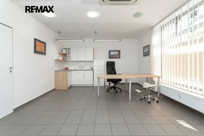 Pronájem ordinace, Praha - Nusle, Hradeckých, 62 m2