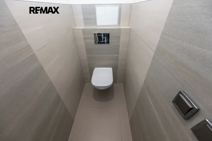 Prodej bytu 2+1, Praha - Černý Most, náměstí Plukovníka Vlčka, 83 m2