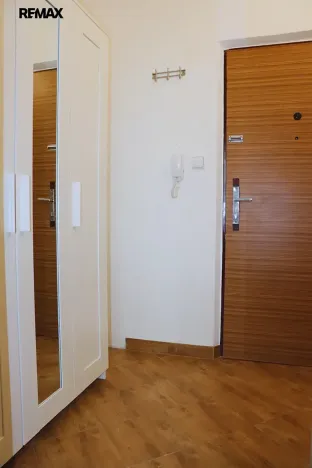 Pronájem bytu 1+kk, Plzeň, Plaská, 27 m2