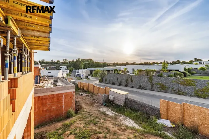 Prodej vily, Praha - Lysolaje, K Housličkám, 310 m2