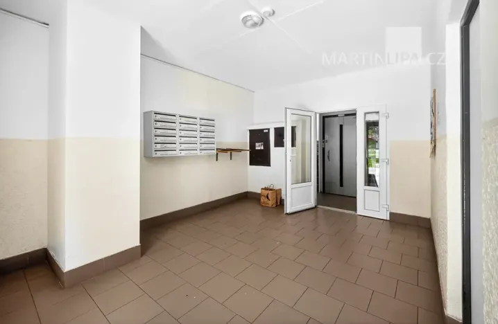 Pronájem bytu 2+1, Praha - Hostivař, Horolezecká, 52 m2