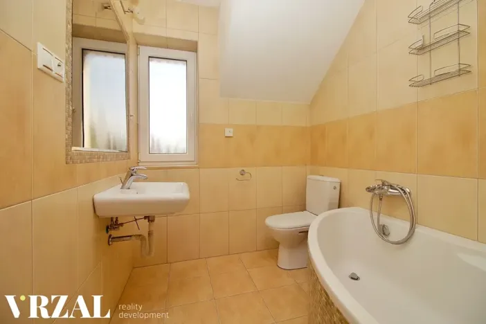 Prodej vícegeneračního domu, Tursko, Ke Statkům, 189 m2