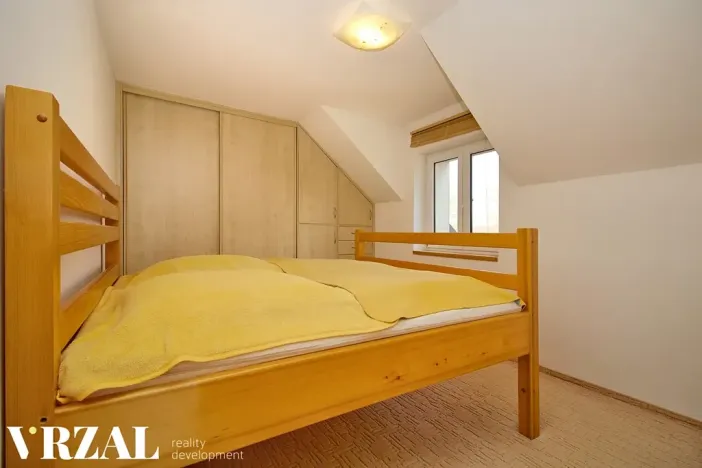 Prodej vícegeneračního domu, Tursko, Ke Statkům, 189 m2