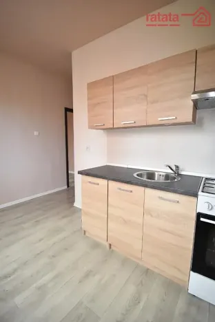 Pronájem bytu 2+1, Kadaň, Chomutovská, 56 m2