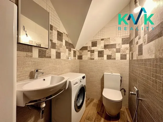 Prodej rodinného domu, Nová Role, 270 m2