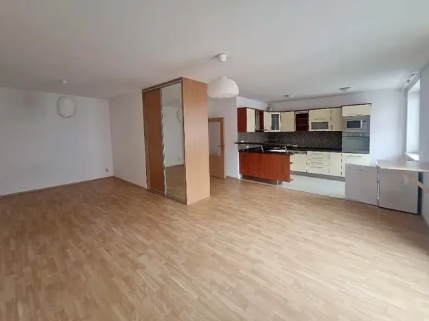 Pronájem bytu 1+kk, Praha - Kamýk, Novodvorská, 49 m2