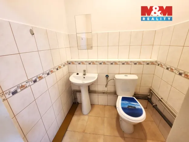 Prodej obchodního prostoru, Kladno, Dr. Vrbenského, 120 m2