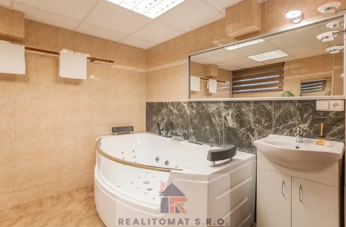 Prodej bytu 3+kk, Praha - Jinonice, Peroutkova, 55 m2