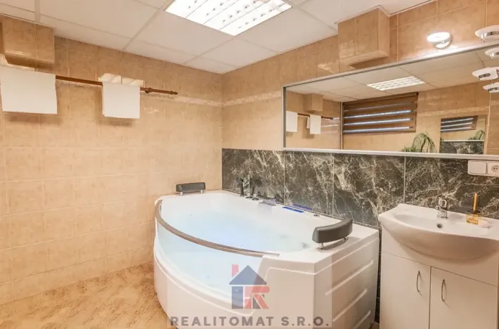 Prodej bytu 1+kk, Praha - Jinonice, Peroutkova, 55 m2