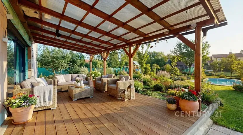 Prodej rodinného domu, Ivaň, 319 m2