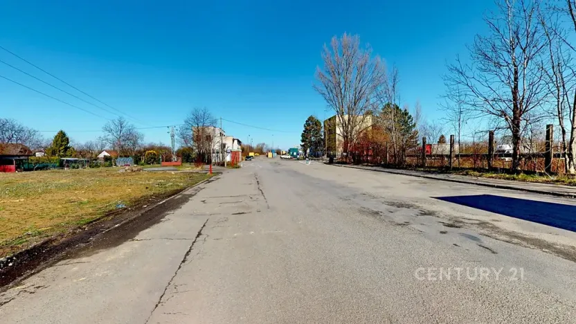 Prodej komerčního pozemku, Kopřivnice, 1716 m2