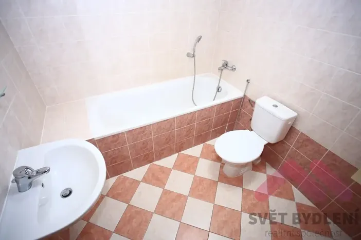 Pronájem bytu 2+kk, Praha - Žižkov, Jeseniova, 52 m2