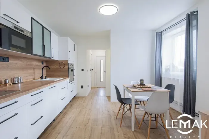 Prodej bytu 2+1, Příkazy, 56 m2