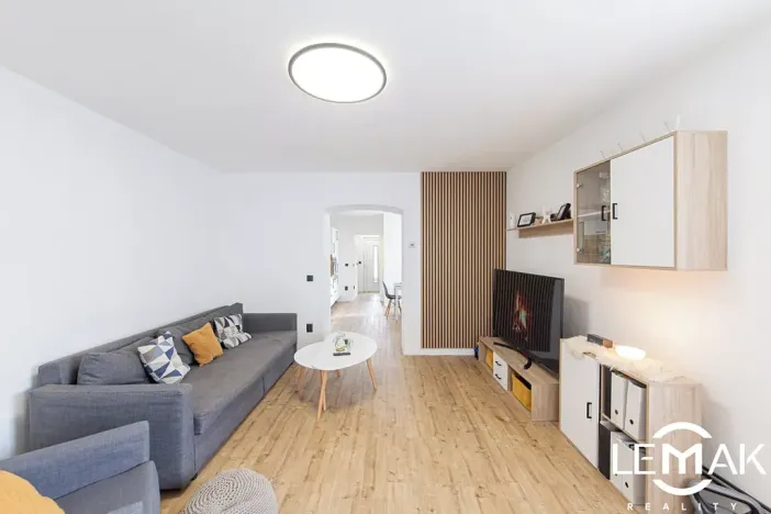 Prodej bytu 2+1, Příkazy, 56 m2