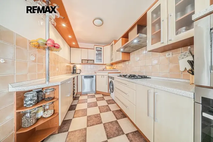 Prodej bytu 4+1, Kladno, Mládežnická, 93 m2