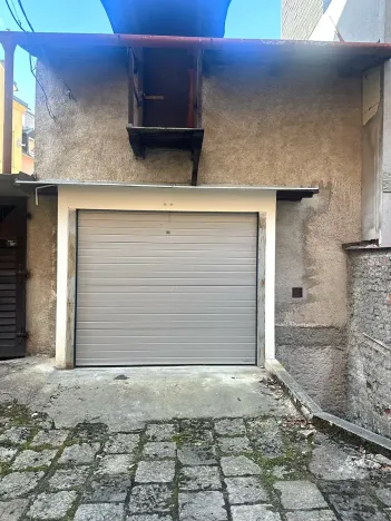 Prodej garáže, Karlovy Vary, Svahová, 100 m2