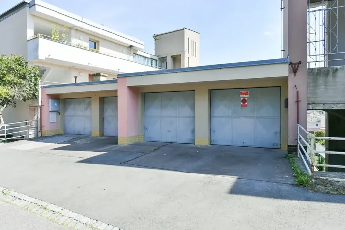 Pronájem garáže, Praha - Břevnov, Talichova, 16 m2