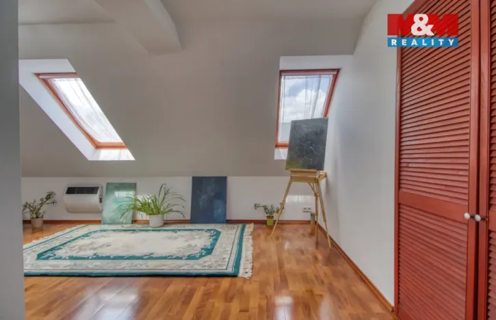 Prodej rodinného domu, Psáry, Pod Skalou, 218 m2