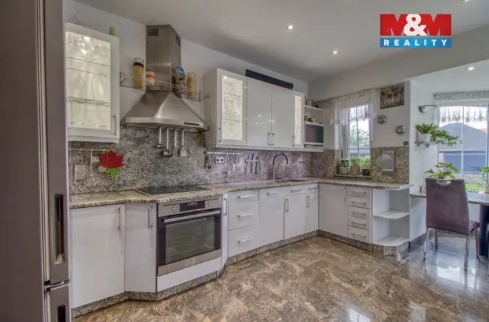 Prodej rodinného domu, Psáry, Pod Skalou, 218 m2