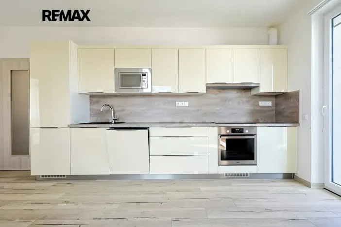 Pronájem bytu 2+kk, Plzeň, Vysoká, 53 m2