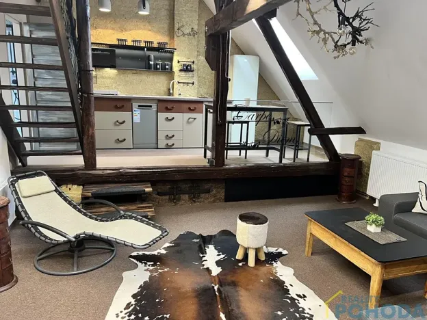 Pronájem bytu 2+kk, Holice, Hradecká, 54 m2