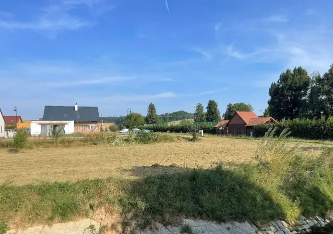 Prodej pozemku, Hradčany, 1299 m2