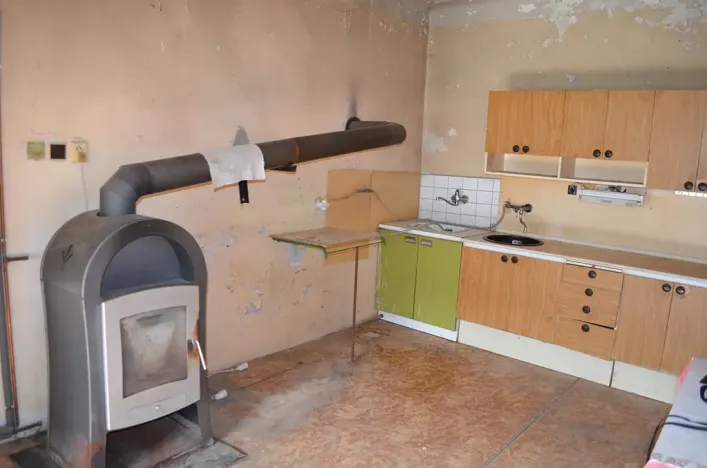 Prodej zemědělské usedlosti, Sezemice, 200 m2