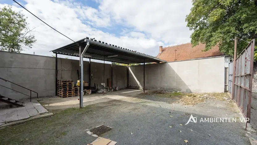 Prodej obchodního prostoru, Újezd u Brna, Nádražní, 901 m2