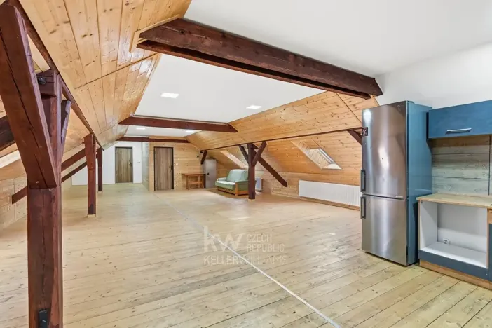 Prodej obchodního prostoru, Milíkov, 420 m2