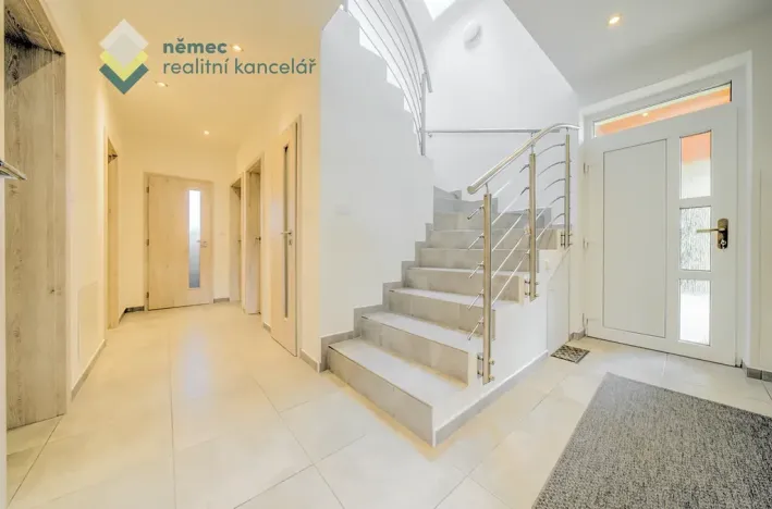 Pronájem rodinného domu, Sobotka, Za školou, 140 m2