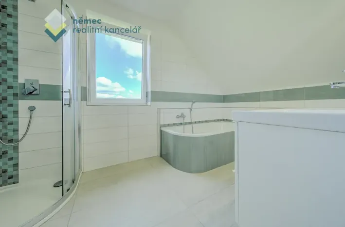 Pronájem rodinného domu, Sobotka, Za školou, 140 m2