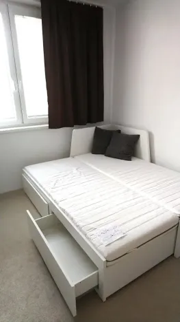Pronájem bytu 1+1, Zlín, Zborovská, 38 m2