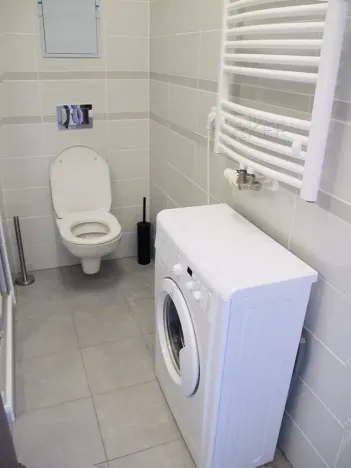 Pronájem bytu 1+kk, Praha - Nusle, Kloboučnická, 33 m2