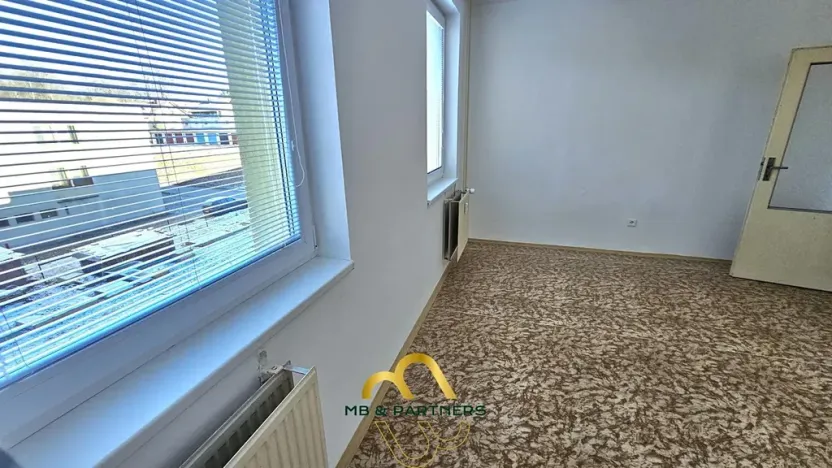 Prodej bytu 4+1, Chlum u Třeboně, Sídliště F. Hrubína, 87 m2