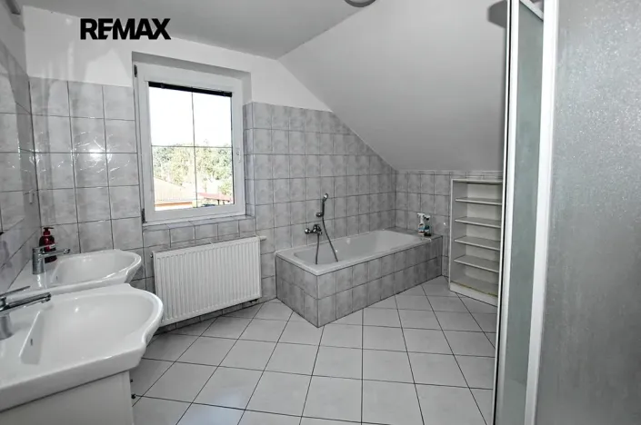 Pronájem rodinného domu, Chrást, Smědčická, 153 m2