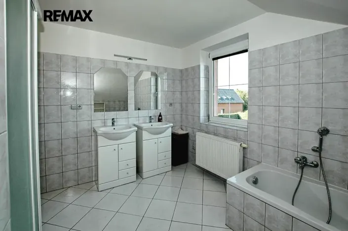 Pronájem rodinného domu, Chrást, Smědčická, 153 m2