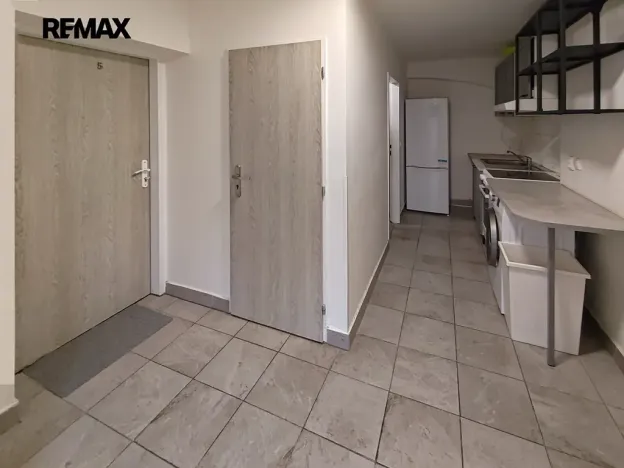 Pronájem ubytování, Drahelčice, V Brance, 164 m2